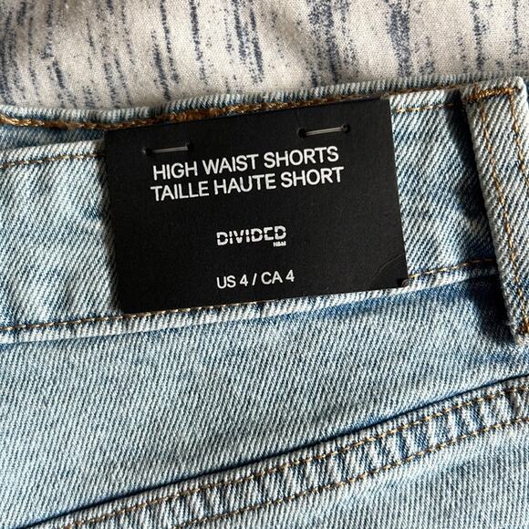 H&M divided high‎ waist distressed light wash denim size 4 94% cotton ￼ - Picture 3 of 7